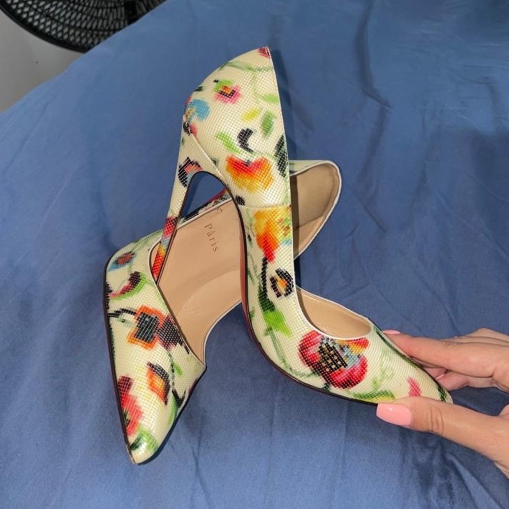Christian Louboutin - Size 7